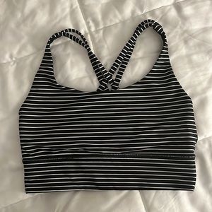 Lululemon sports bra size 6